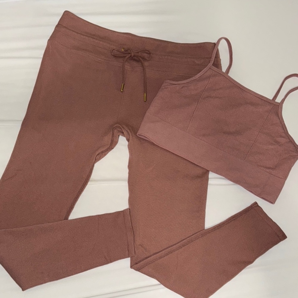 Fabletics Rose Brown Ada Seamless Legging and Cloud Seamless Midi Bra XL